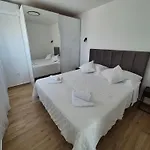 Adriatic Wave Апартаменты Бродарица