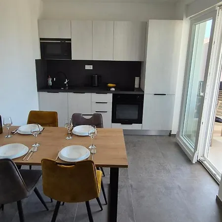 Adriatic Wave Бродарица